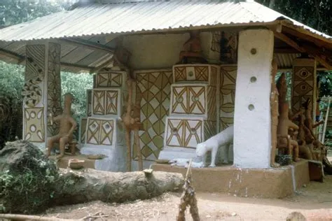  Owerri’s Mbari Cultural Centre: Unveiling Artistic Heritage and Igbo Traditions!